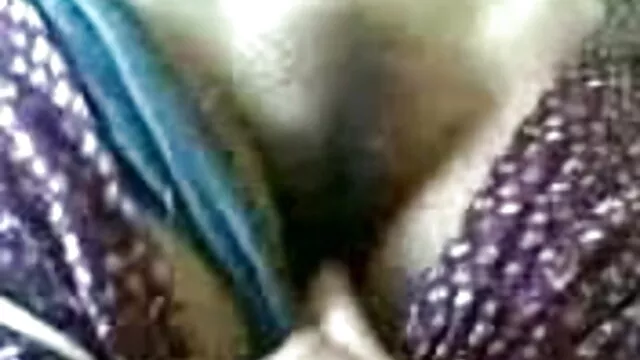 जेसिका सनी लियोन फुल सेक्सी मूवी एचडी वुड इस काले पेड़ के तने की देखभाल करती है