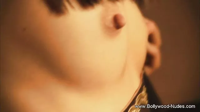 हॉट लैटिना सनी लियोन का सेक्सी मूवी बड़ा मुर्गा लेता है