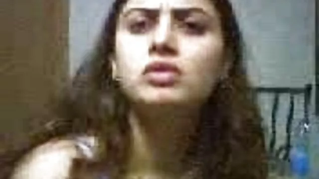 आभासी निषेध - सेक्सी विक्की लियोन की सेक्सी मूवी उसे गीला योनी के साथ खेलता है