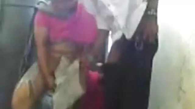 मोटे तौर पर हो जाता है और गड़बड़ सनी लियोन की सेक्सी मूवी हो जाता है, तो विशाल चेहरे हो जाता है