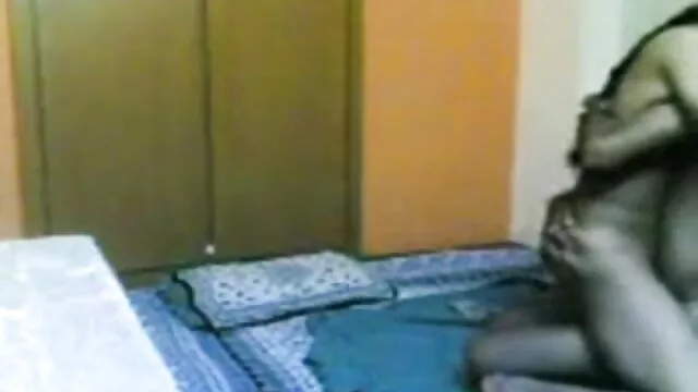 परिपक्व फूहड़ कमबख्त सनी लियोन की सेक्सी हिंदी मूवी Delarossa