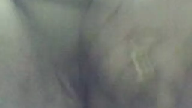 छोटे स्तन के साथ एशियाई सनी लियोन की मूवी सेक्सी एमी उसे योनी
