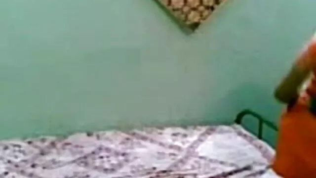 प्यारा समलैंगिक हो जाता है, में टूरिस्ट सनी लियोन की बीएफ सेक्सी मूवी