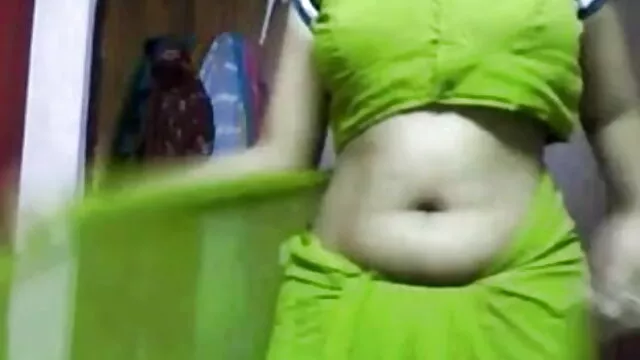 रेड इंडियन किशोर कुछ सेक्सी मूवी सनी लियोन की सह चाहता है