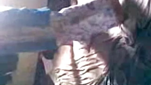 श्यामला आकर्षक नाटकों के साथ उसे पु सनी लियोन की सेक्सी मूवी -