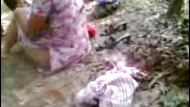 मोटी तंग बीबीडब्ल्यू सनी लियोन की सेक्सी हिंदी मूवी परिपक्व युगल के साथ मिलती है