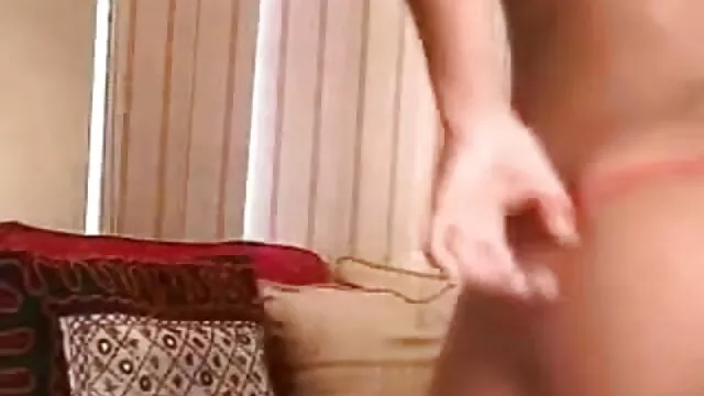 खिलौने मेरे बालों छेद सनी लियॉन की सेक्सी मूवी तो गीला
