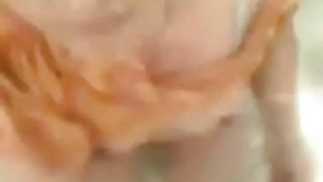 अभी भी सनी लियोन सेक्सी मूवी हिंदी बिस्तर में!