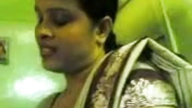 जातीय समलैंगिक गधे सनी लियोन की सेक्सी मूवी बीएफ के साथ भरा वस्तुओं