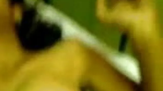 तीन सेक्सी लड़कियों खुशी सनी लियोन बीएफ मूवी एक दूसरे को बिस्तर में