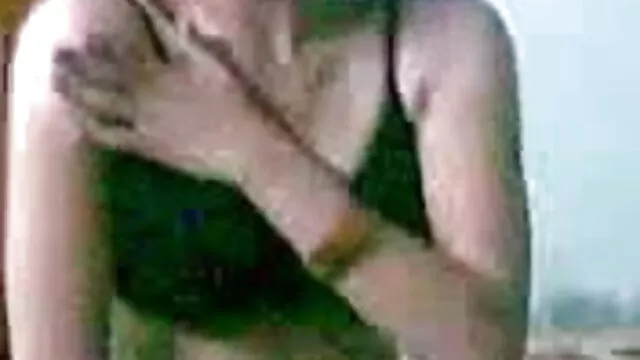 भव्य किन्नर सनी लियॉन की सेक्सी मूवी वेब कैम वीडियो