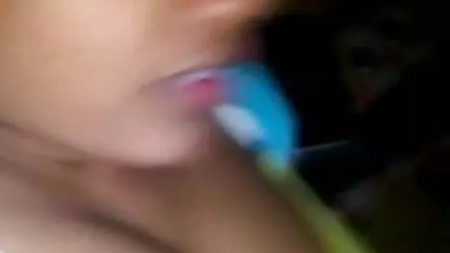 भोजन कक्ष में सनी लियोन की हिंदी सेक्सी मूवी 2