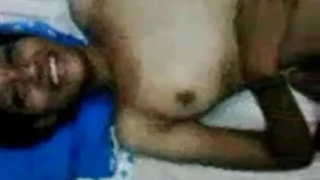 प्यारा लड़का सनी लियोन की बीएफ एचडी मूवी चोट धड़कता है