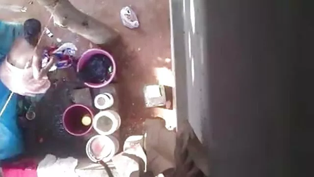 सेक्सी साना में सनी लियोन का सेक्सी मूवी किसी न किसी शैली