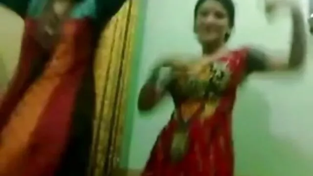उसे गधा सनी लियोन सेक्सी मूवी बीएफ काला मुर्गा के साथ भरा हो जाता है