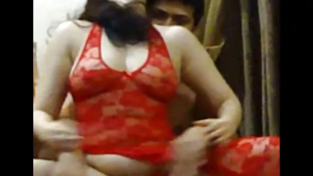 सुनहरे बालों सनी लियोन की सेक्सी मूवी बीएफ वाली पत्नी के साथ काला मुर्गा से पहले