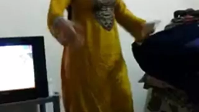 बहुत ही दर्दनाक बिल्ली सनी लियोन की सेक्सी फुल मूवी हुड पर प्यारा
